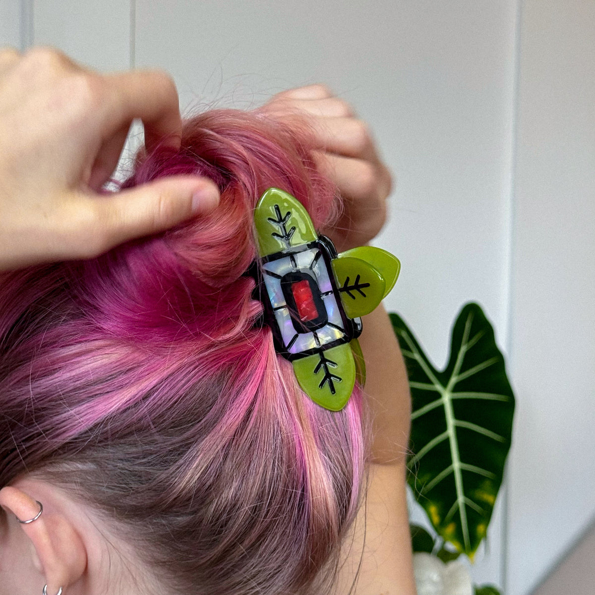 CLASSIC FLOWER CLAW CLIP
