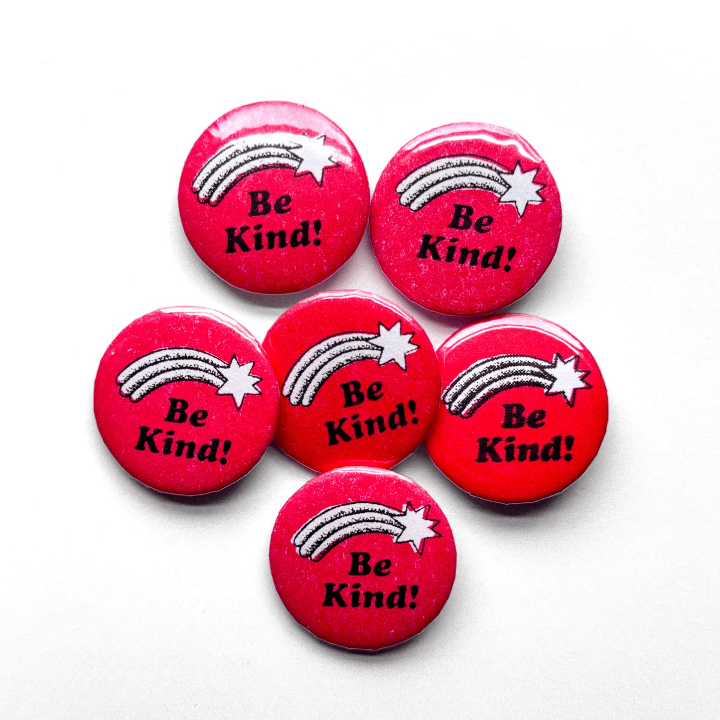 BE KIND PINBACK BUTTON