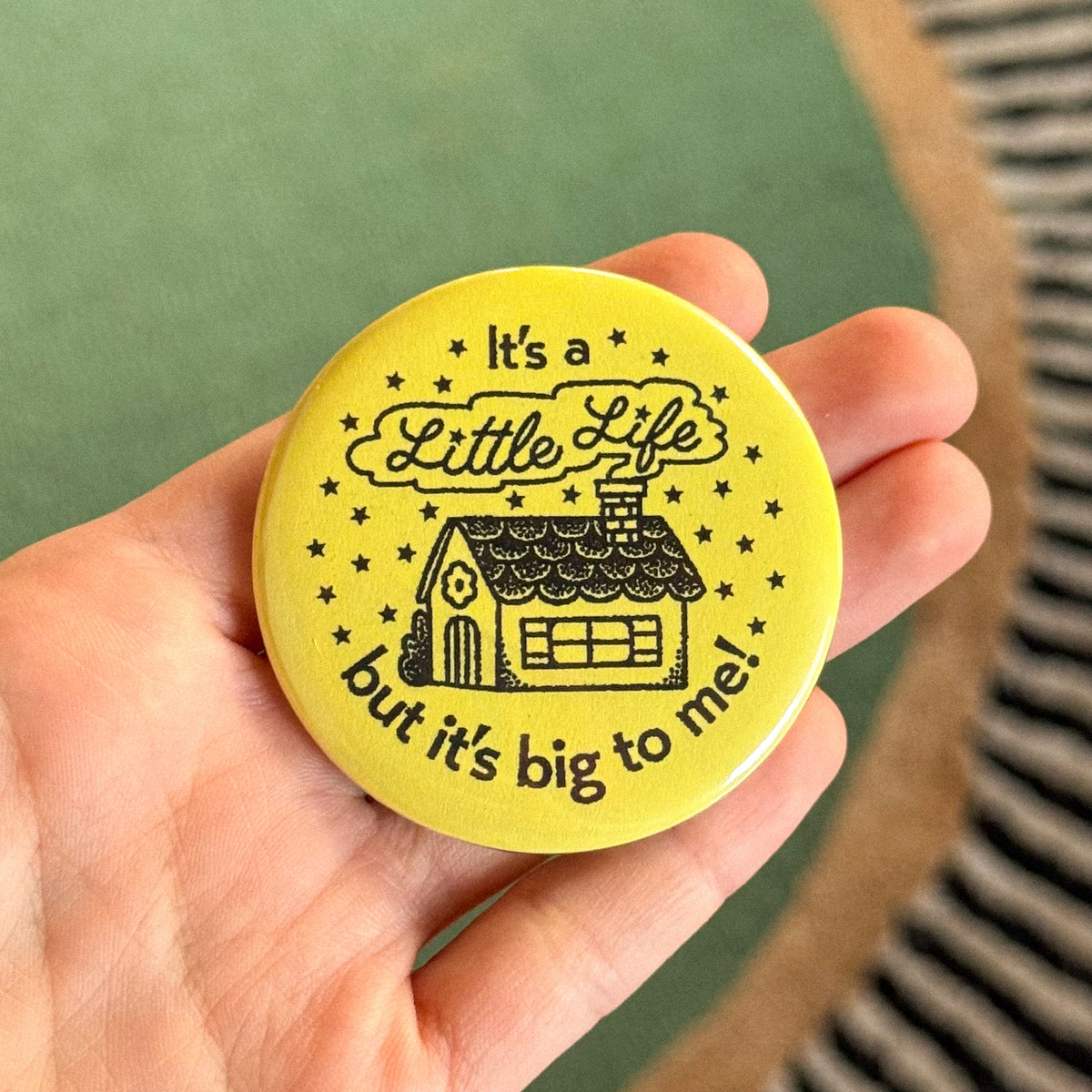 LITTLE LIFE BUTTON